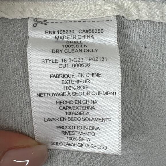 EQUIPMENT Femme White Silk Pleated Front Long Sleeve Round Neck Blouse Top Sz M - Picture 9 of 10